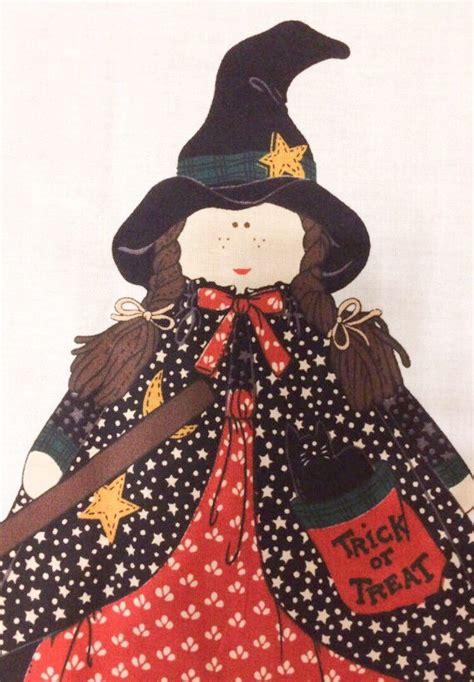 mini scary witch decoration15in x 14in fabric & metal decoration|Little Witch Fabric Collection .